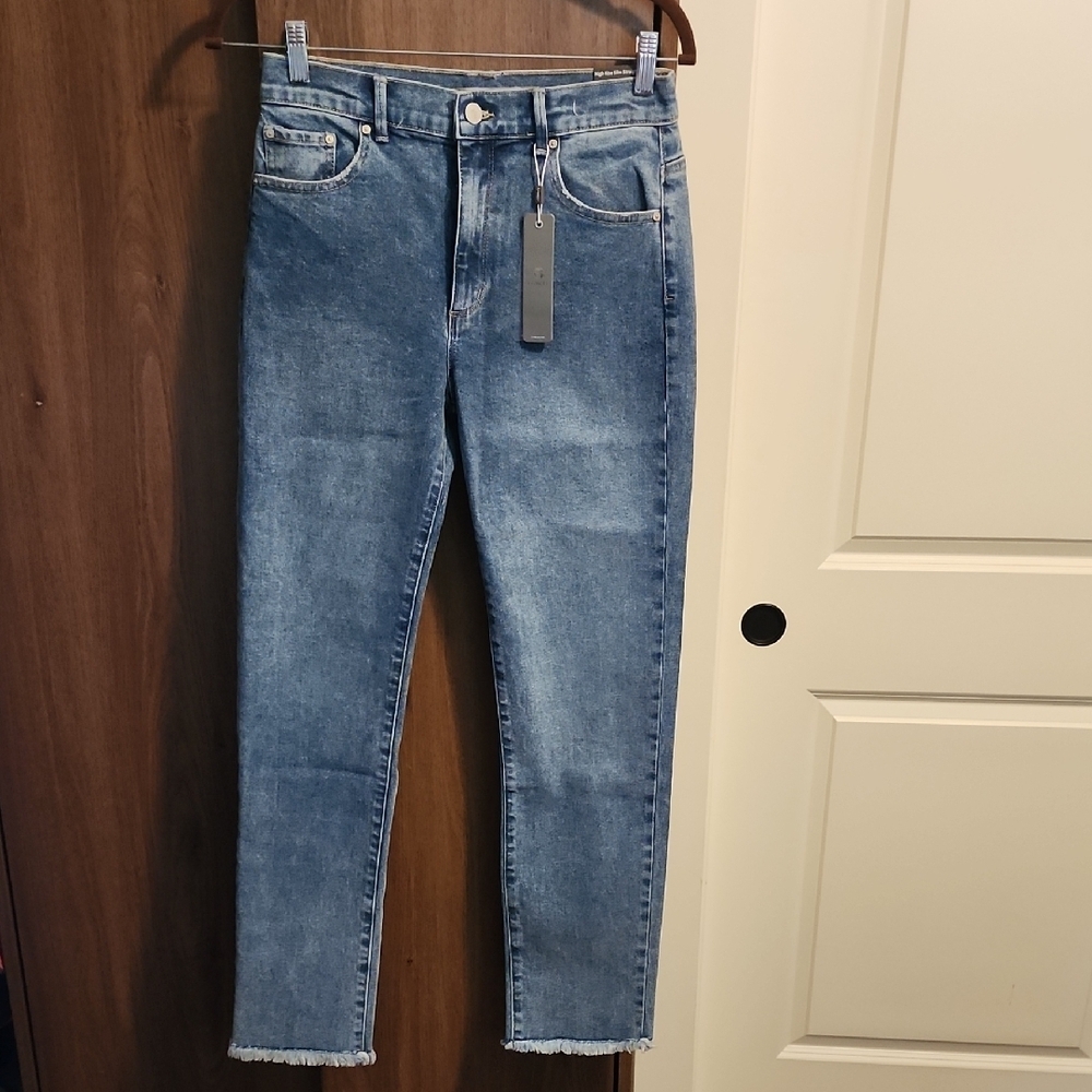 High Rise Slim Straight with Raw Edge Hem in Indigo NWT Size 27